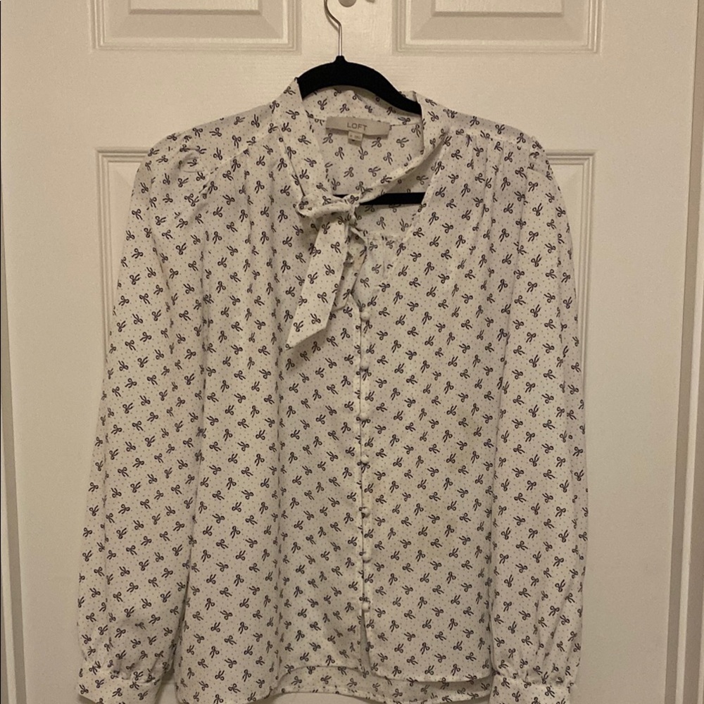 Loft white with black bow print. dress button down blouse bow to tie at neck